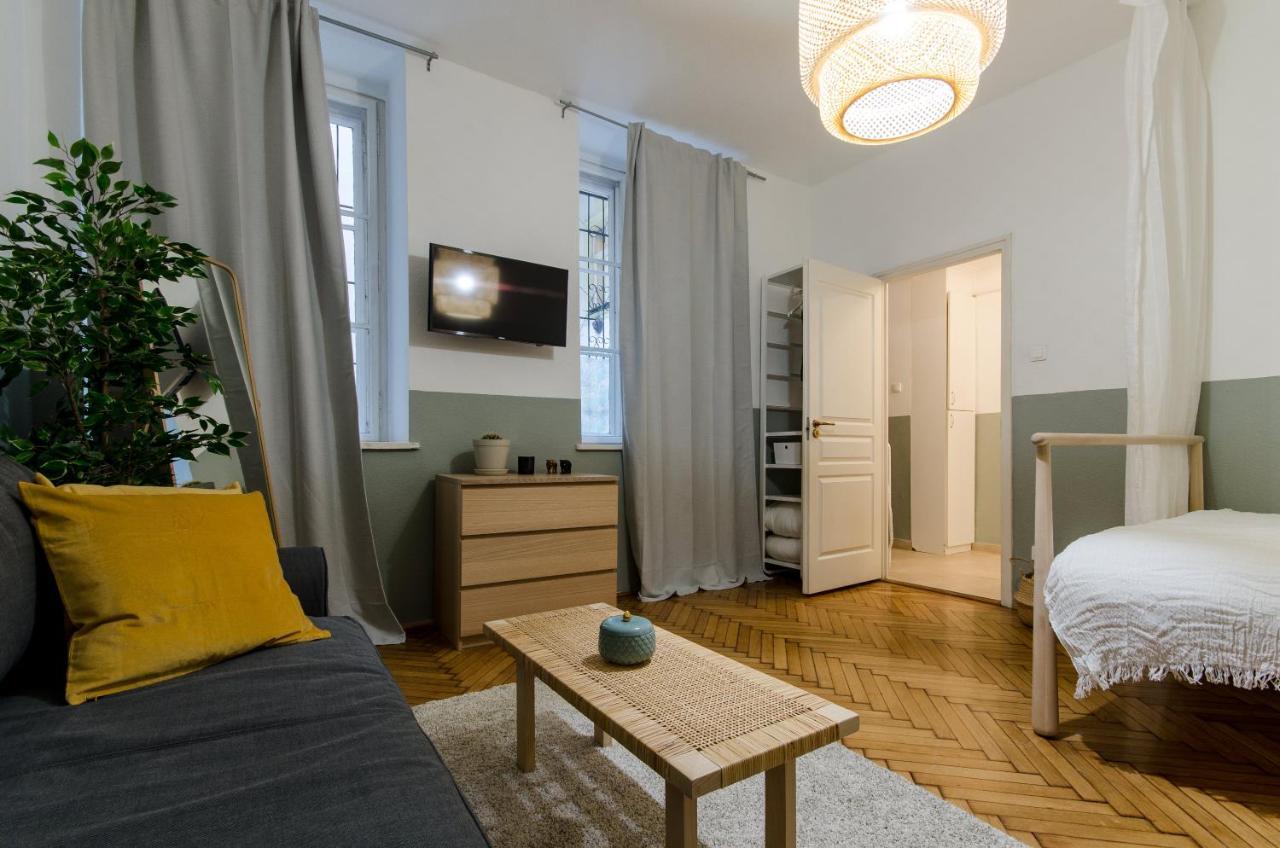 Studio Next To Opera House A26 Будапеща Екстериор снимка